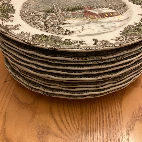 Johnson Brothers Vintage Snowy Village Scene Plate 11 in set - Picture 3 of 4